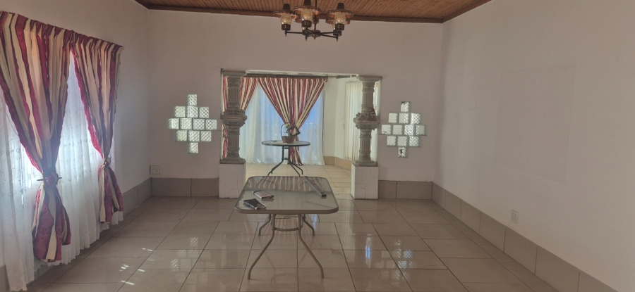 4 Bedroom Property for Sale in Hospitaalpark Free State